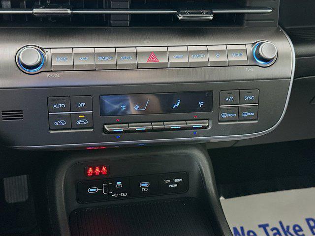 Photo of 2025 Soultronic Orange Pearl Hyundai KONA