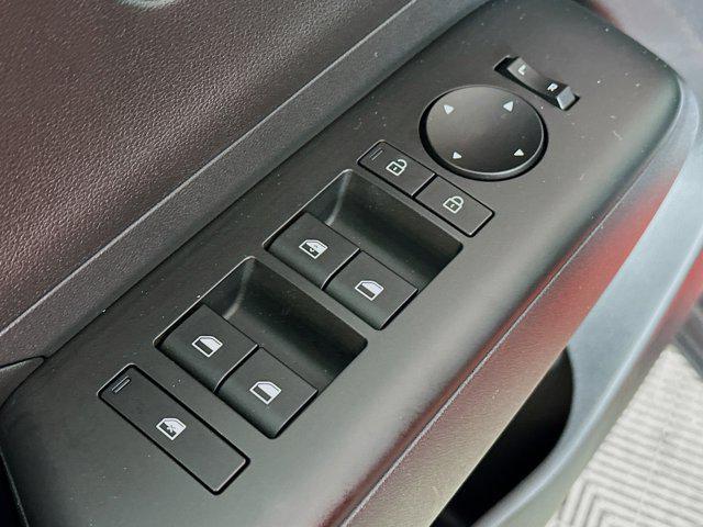 Photo of 2025 Soultronic Orange Pearl Hyundai KONA