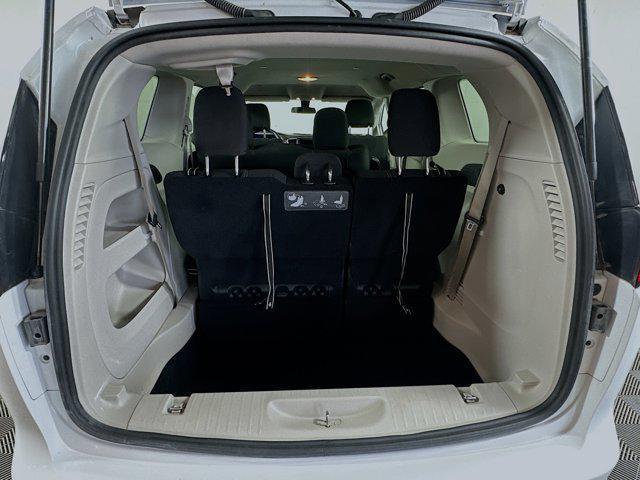 Photo of 2020 Bright White Clearcoat Chrysler Voyager