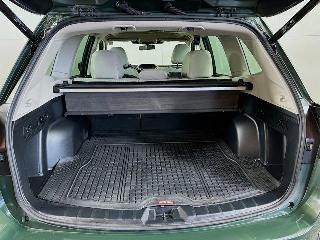 Photo of 2022 Cascade Green Silica Subaru Forester