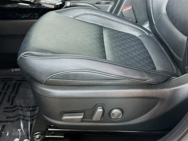 Photo of 2023 Snow White Pearl Kia Seltos