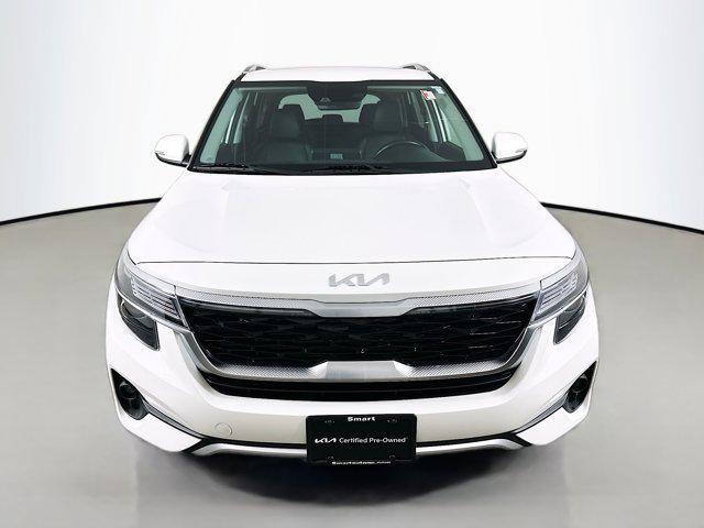Photo of 2023 Snow White Pearl Kia Seltos