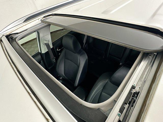 Photo of 2023 Snow White Pearl Kia Seltos