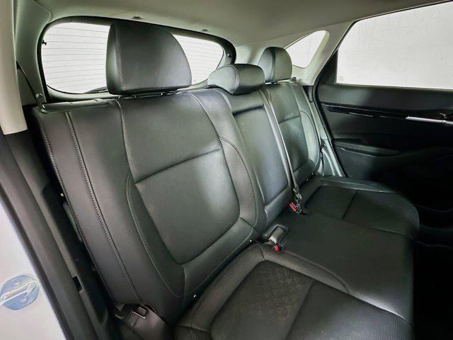 Photo of 2023 Snow White Pearl Kia Seltos