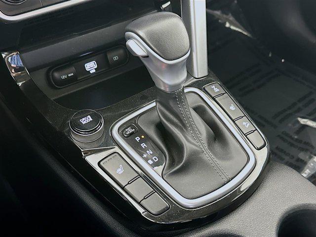 Photo of 2023 Snow White Pearl Kia Seltos
