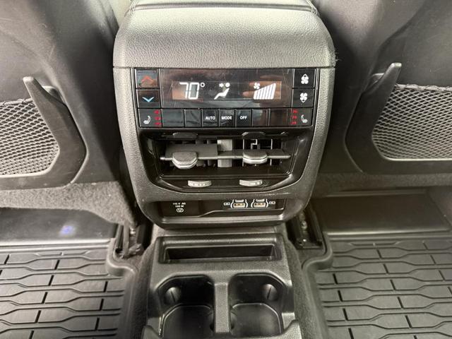 Photo of 2021 Black Jeep Grand Cherokee L