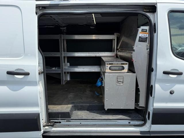 Photo of 2019 White Ford Transit-250