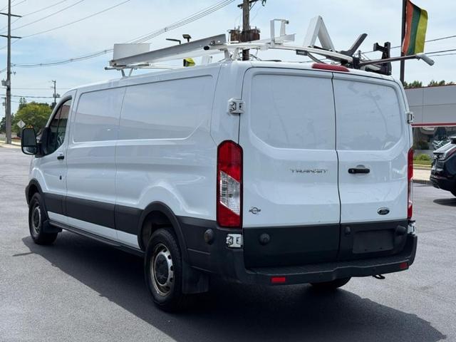 Photo of 2019 White Ford Transit-250