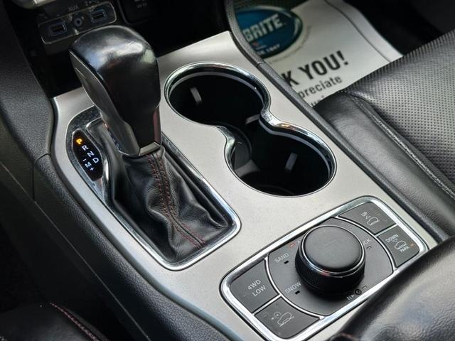 Photo of 2018 Gray Jeep Grand Cherokee
