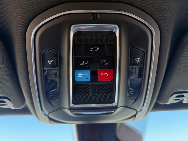 Photo of 2024 White Jeep Wagoneer L