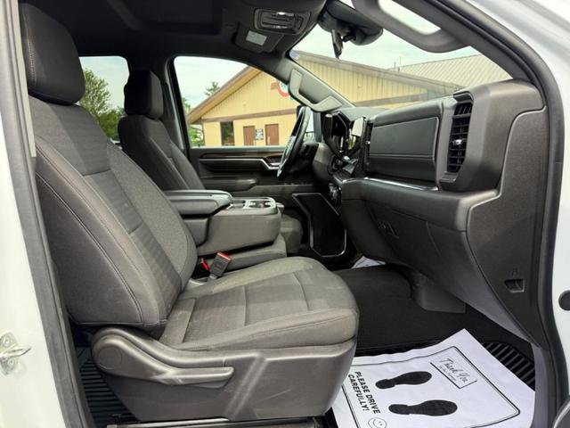 Photo of 2024 White Chevrolet Silverado 3500