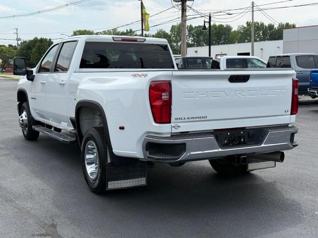 Photo of 2024 White Chevrolet Silverado 3500