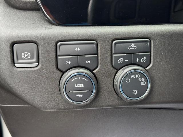 Photo of 2024 White Chevrolet Silverado 3500