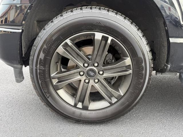 Photo of 2021 Black Ford F-150