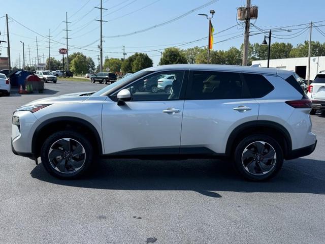 Photo of 2024 Silver Nissan Rogue