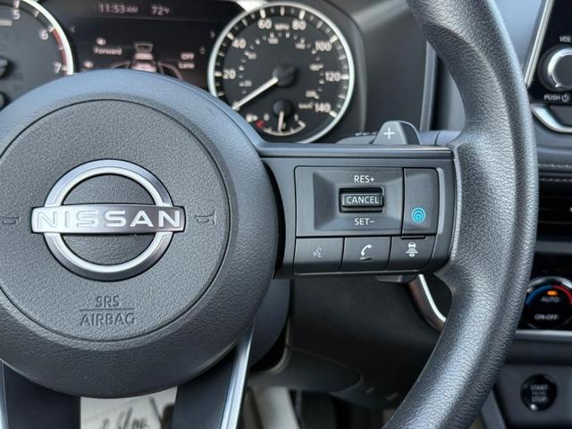 Photo of 2024 Silver Nissan Rogue
