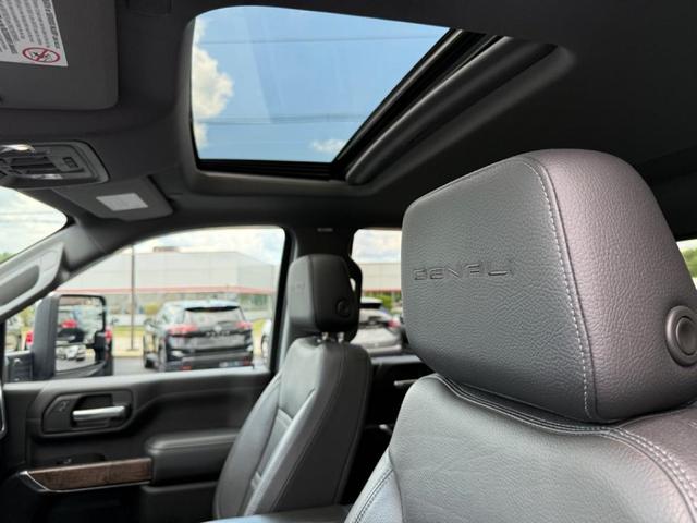 Photo of 2022 Black GMC Sierra 2500