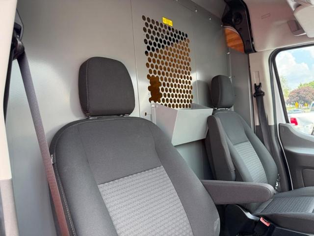 Photo of 2021 White Ford Transit-250