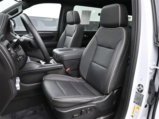 Photo of 2023 Summit White GMC Yukon XL