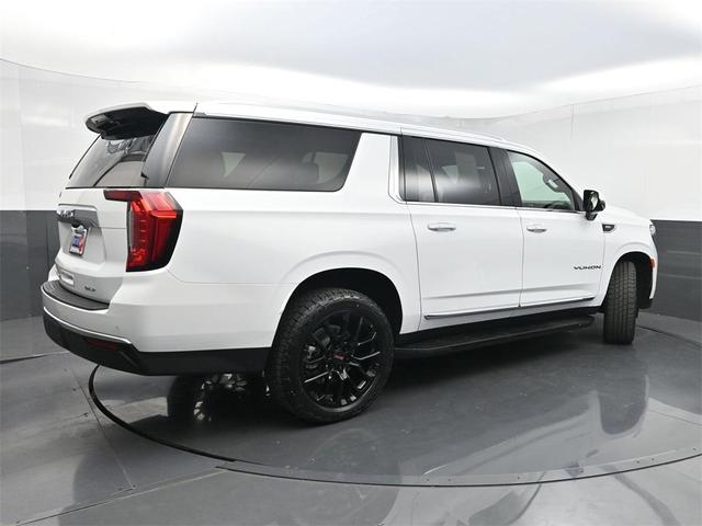 Photo of 2023 Summit White GMC Yukon XL