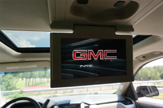 Photo of 2018 Onyx Black GMC Yukon XL
