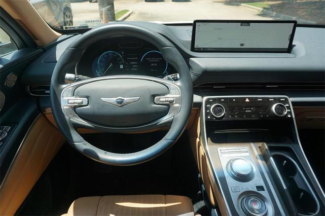 Photo of 2023 Alta White Genesis GV80