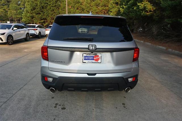 Photo of 2022 Lunar Silver Metallic Honda Passport