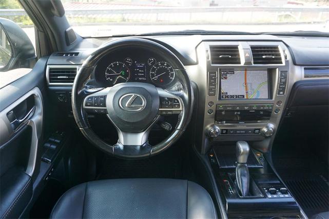 Photo of 2020 Black Onyx Lexus GX 460