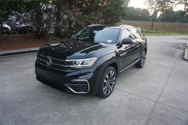 Photo of 2020 Deep Black Pearl Volkswagen Atlas Cross Sport