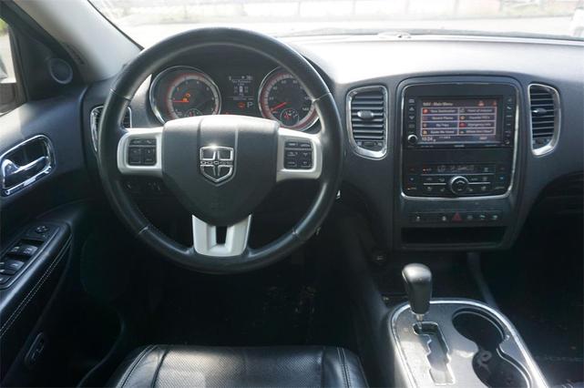 Photo of 2011 Dark Charcoal Pearlcoat Dodge Durango