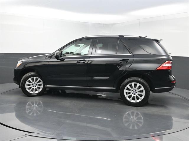 Photo of 2015 Black Mercedes-Benz M-Class