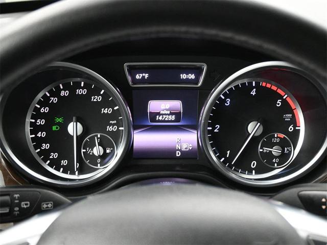 Photo of 2015 Black Mercedes-Benz M-Class