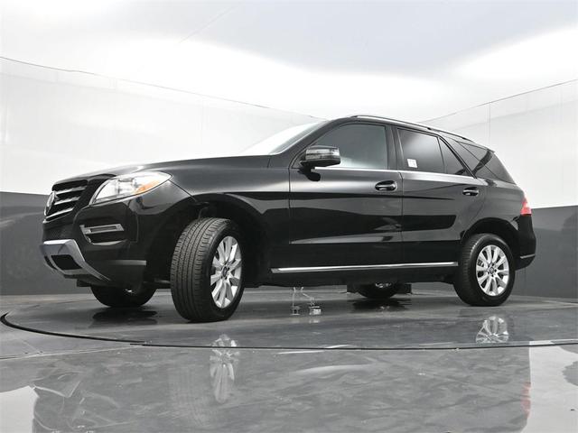 Photo of 2015 Black Mercedes-Benz M-Class