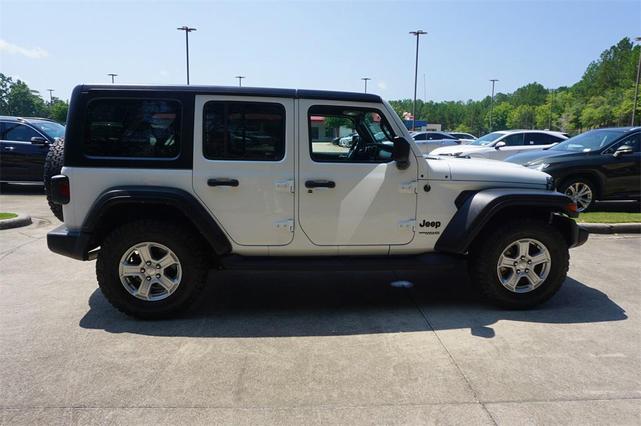 Photo of 2022 Bright White Clearcoat Jeep Wrangler Unlimited