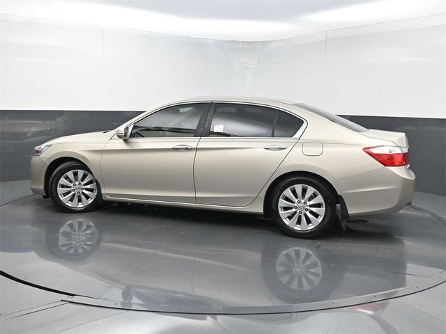 Photo of 2014 Champagne Frost Pearl Honda Accord