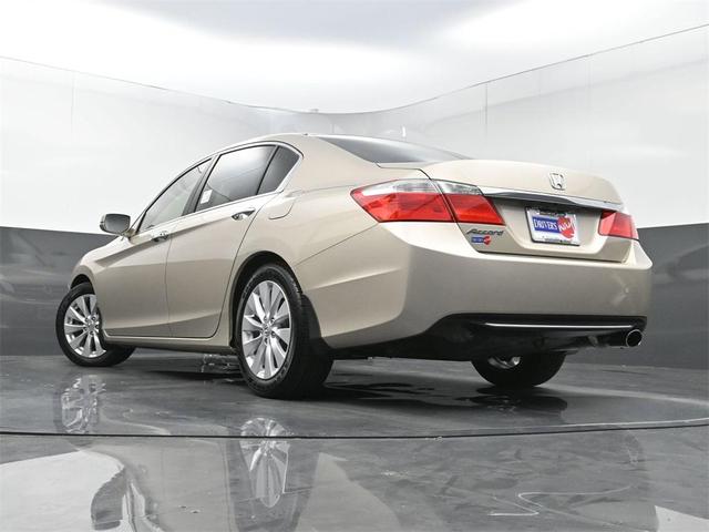 Photo of 2014 Champagne Frost Pearl Honda Accord