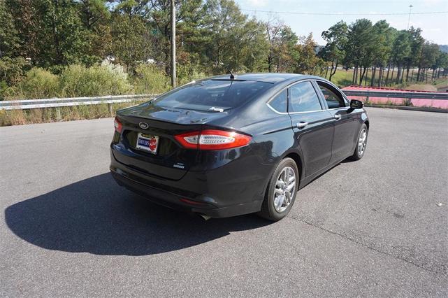 Photo of 2015 Tuxedo Black Ford Fusion