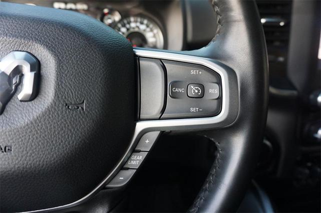 Photo of 2022 Diamond Black Crystal Pearlcoat RAM 1500