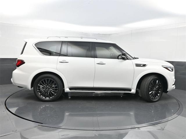 Photo of 2023 Moonstone White INFINITI QX80