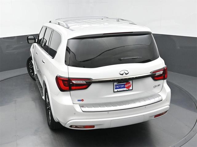 Photo of 2023 Moonstone White INFINITI QX80