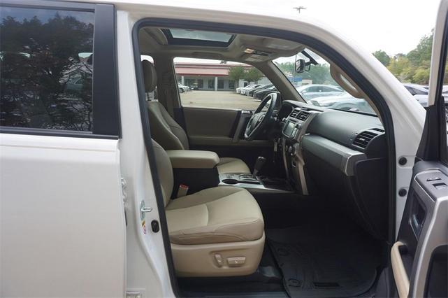 Photo of 2019 Blizzard Pearl Toyota 4Runner