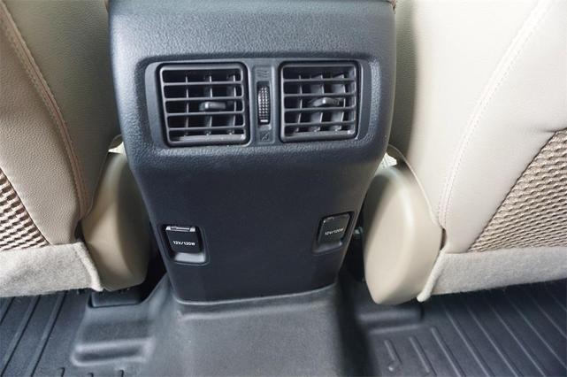 Photo of 2019 Blizzard Pearl Toyota 4Runner
