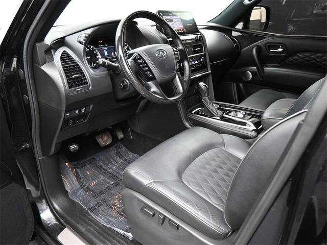 Photo of 2024 Mineral Black INFINITI QX80