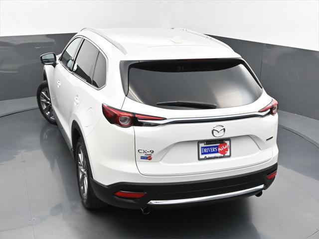 Photo of 2022 Snowflake White Pearl Mica Mazda CX-9