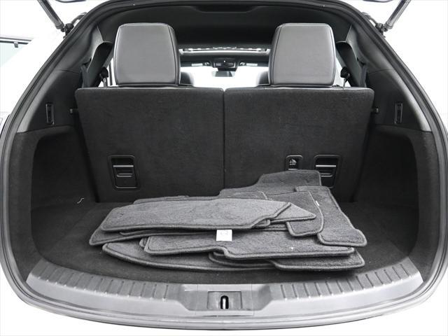 Photo of 2022 Snowflake White Pearl Mica Mazda CX-9