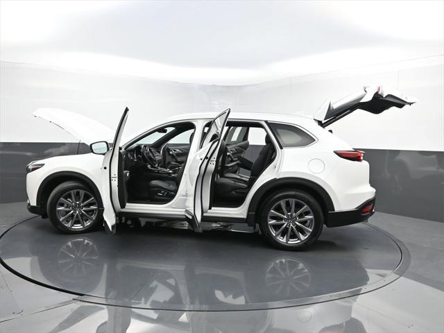 Photo of 2022 Snowflake White Pearl Mica Mazda CX-9