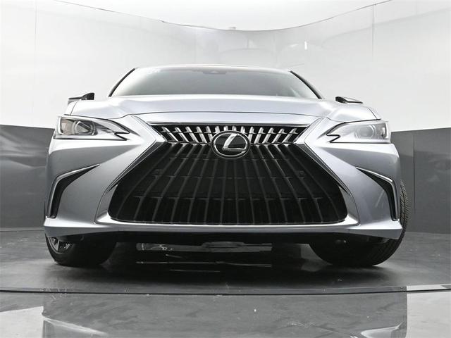 Photo of 2024 Iridium Lexus ES 350