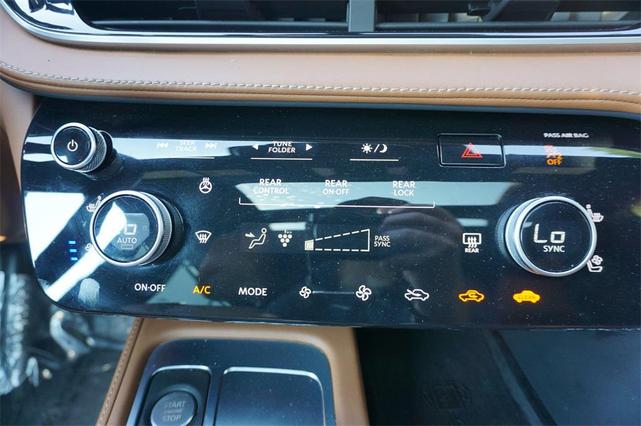 Photo of 2023 Graphite Shadow/Black Obsidian INFINITI QX60
