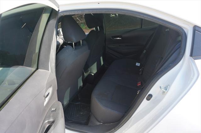 Photo of 2021 Super White Toyota Corolla