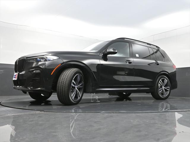 Photo of 2022 Black Sapphire Metallic BMW X7